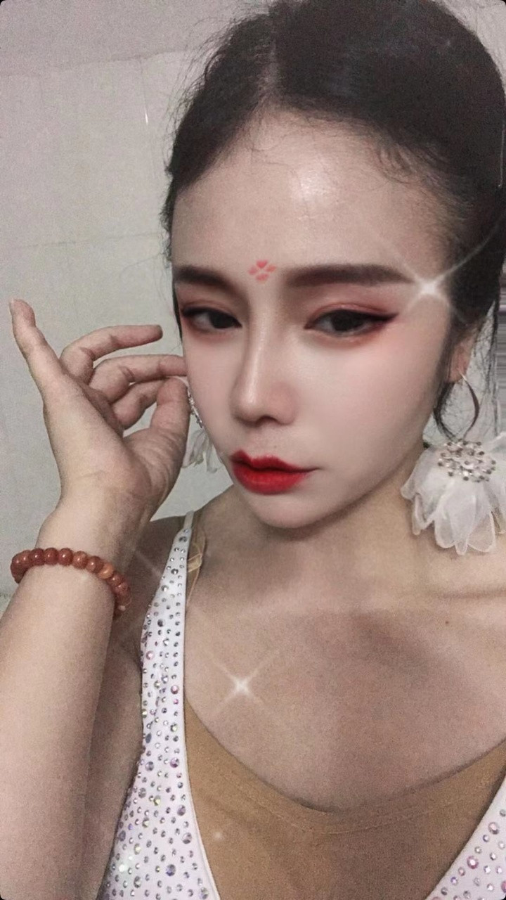嘉禾望岗骚云朵